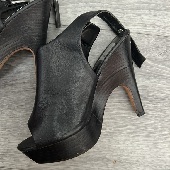 Dolce Vita Black Peep-Toe Heels 6 - Picture 4 of 9